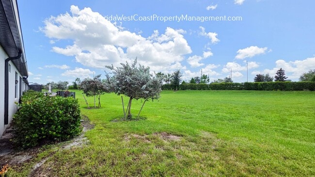 Building Photo - 6467 Silverstar Dr