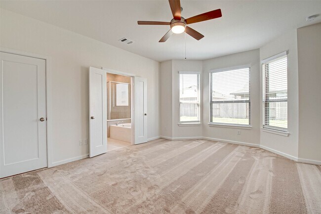 Building Photo - 8110 Colony Chase Ct