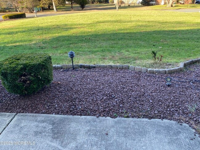 Building Photo - 41 Church Rd