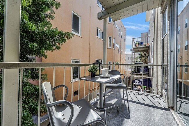 Building Photo - Chic 1-bedroom condominium located in the ...