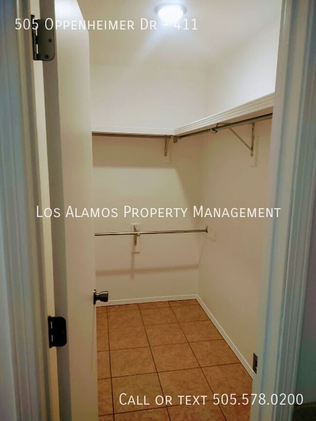 Building Photo - 505 Oppenheimer Dr