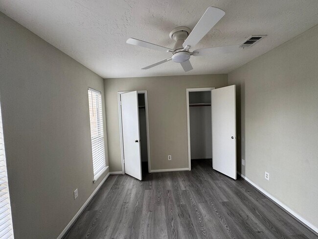 Building Photo - 4435 Wee Laddie Ln