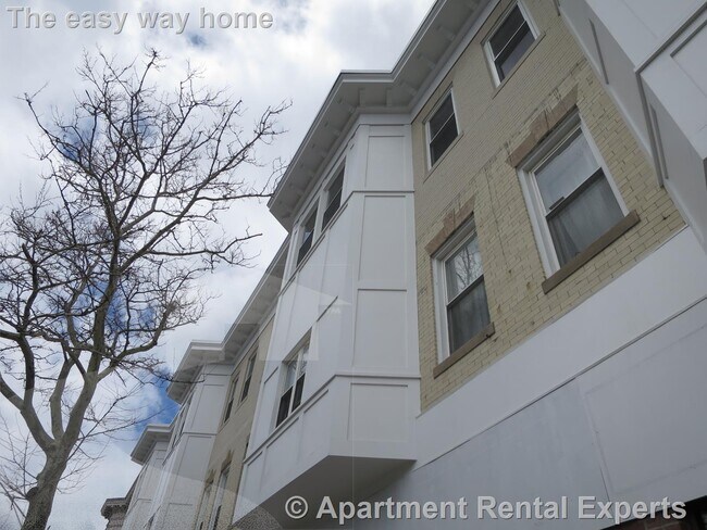 Building Photo - 1131 Broadway