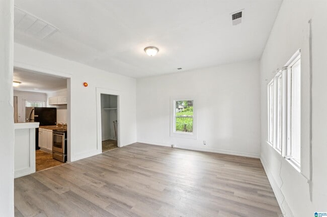 Building Photo - 4405 12th Ct