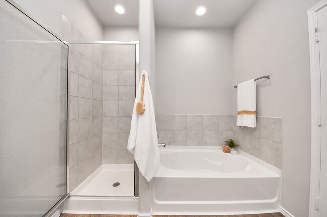 Building Photo - 21234 Bellaria Summit Trail