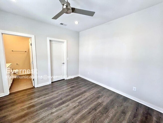 Building Photo - 105 Ethelyne Way