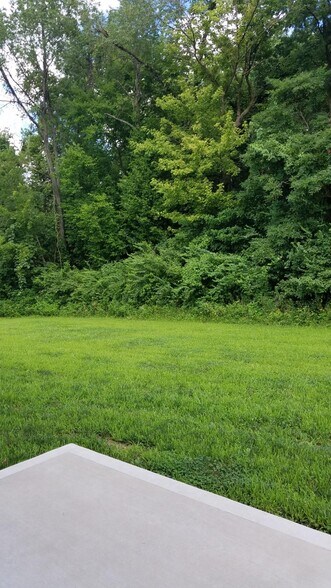 Building Photo - 1338 Village Circle Dr