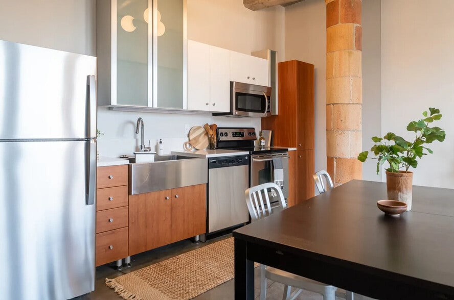 Primary Photo - The Vox