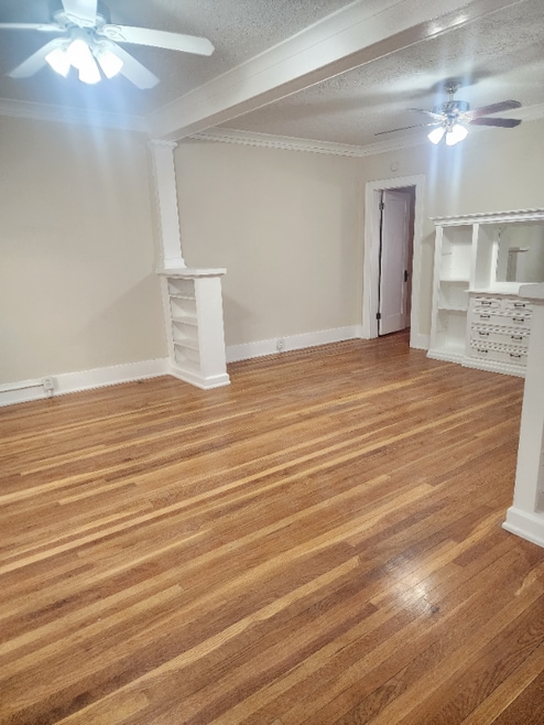 Building Photo - 1820 Montana Ave