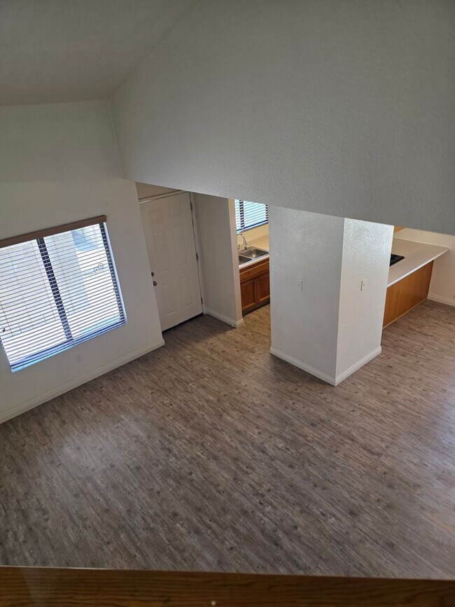 Building Photo - 8110 Laborough Dr