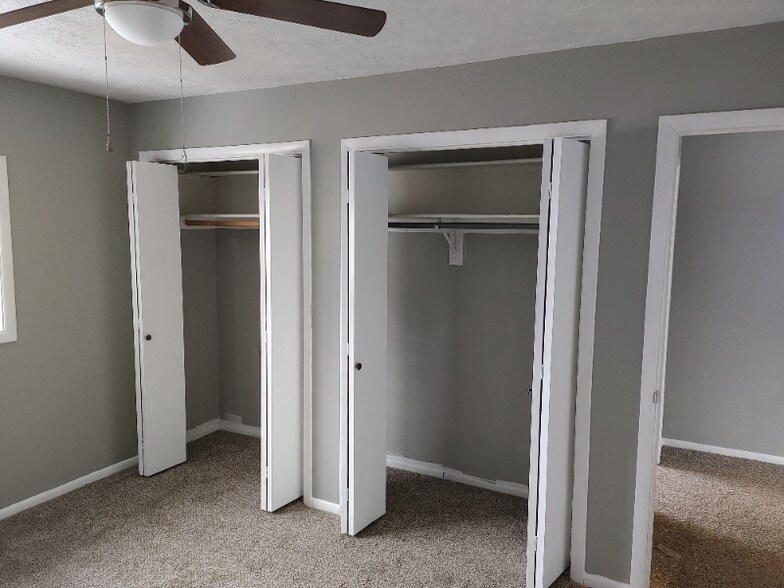 Building Photo - 2345 Stace St