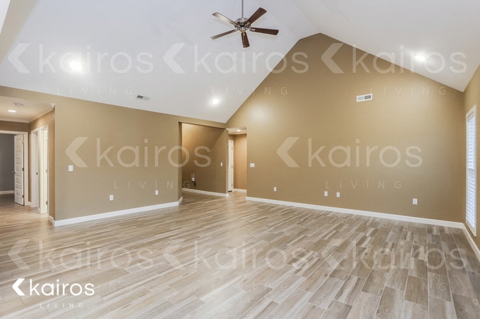 Building Photo - 977 Garrett Ln