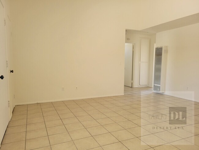 Living Room - 5827 Bagley Ave