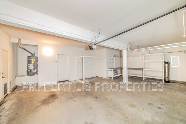 Building Photo - 5055 St Albert Dr