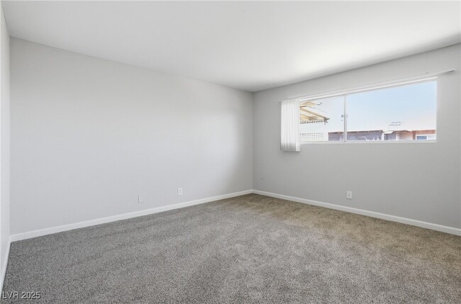 Building Photo - 2896 Klinger Cir