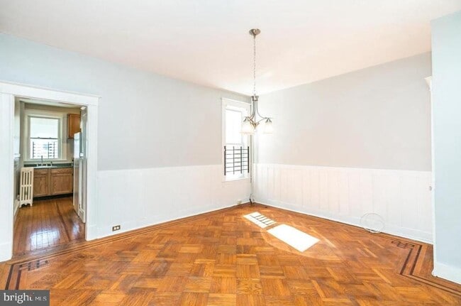 Building Photo - 321 E 29th St