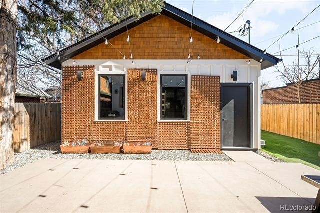 Building Photo - 732 S Gilpin St
