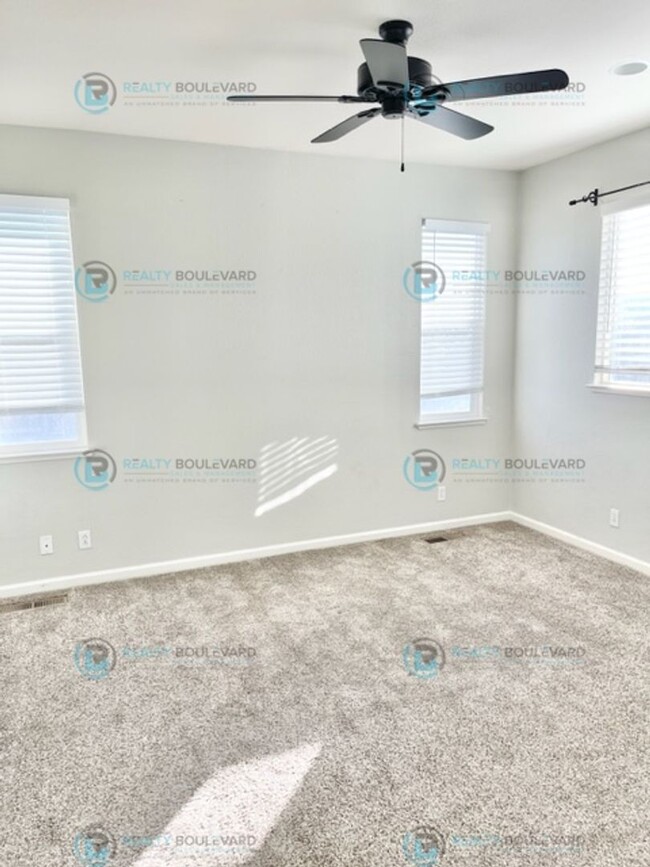Building Photo - Charming 3-Bedroom Home in Sky Vista Villa...