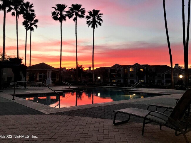 Building Photo - 420 Timberwalk Ct