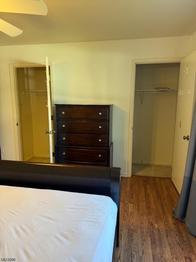 Building Photo - 518 Downer St