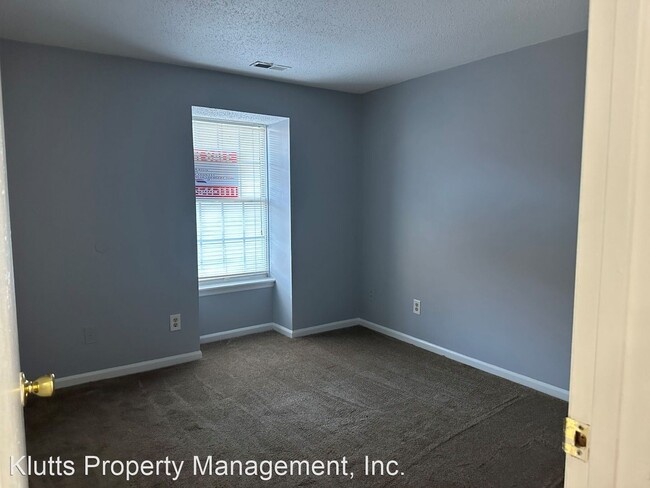 Building Photo - 3 br, 2 bath House - 1630 Arlyn Circle Unit J