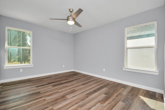 Building Photo - 5711 Breland St