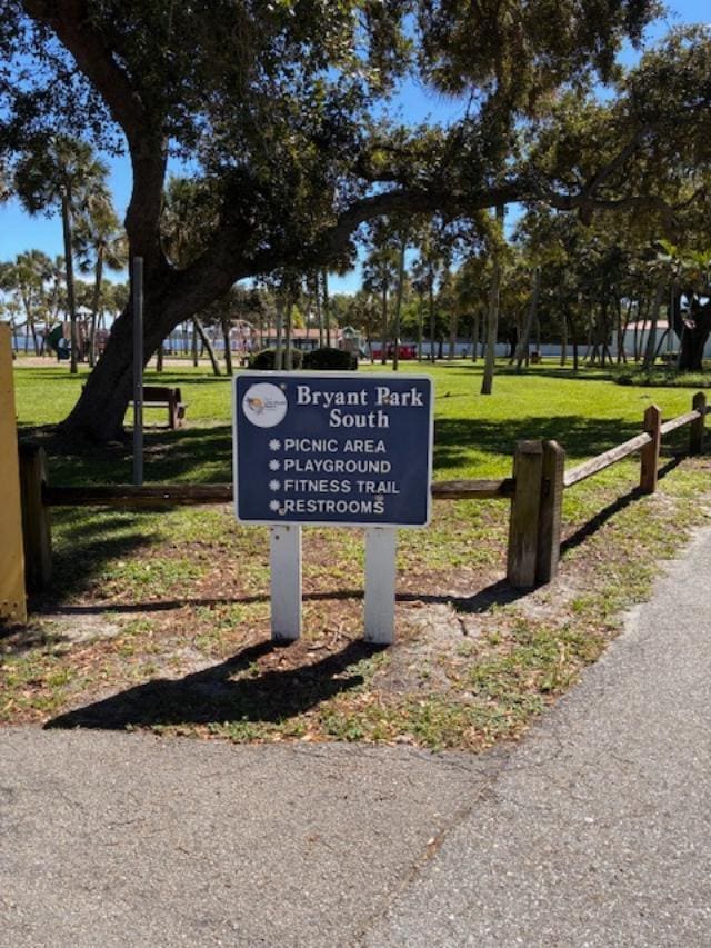 Building Photo - 314 S Palmway