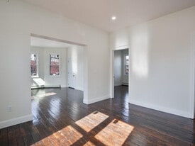 Building Photo - 35 Valley St