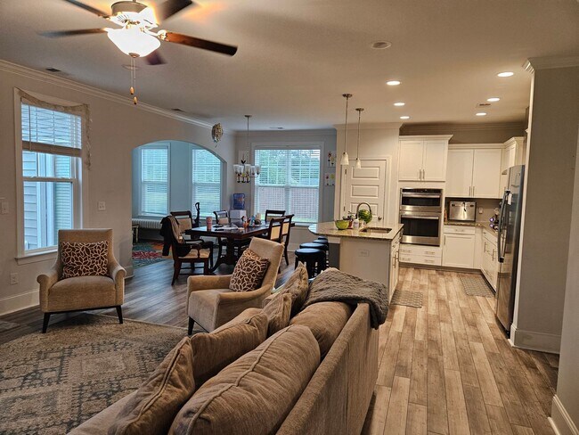 Building Photo - Beautiful 4 bedroom, 2.5 Bath unfurnished home located in Songbird Landing Community - Hampstead