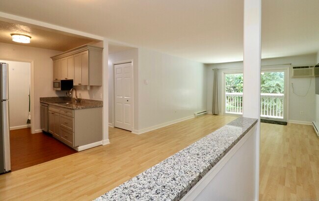 Building Photo - 86 Buddington Rd