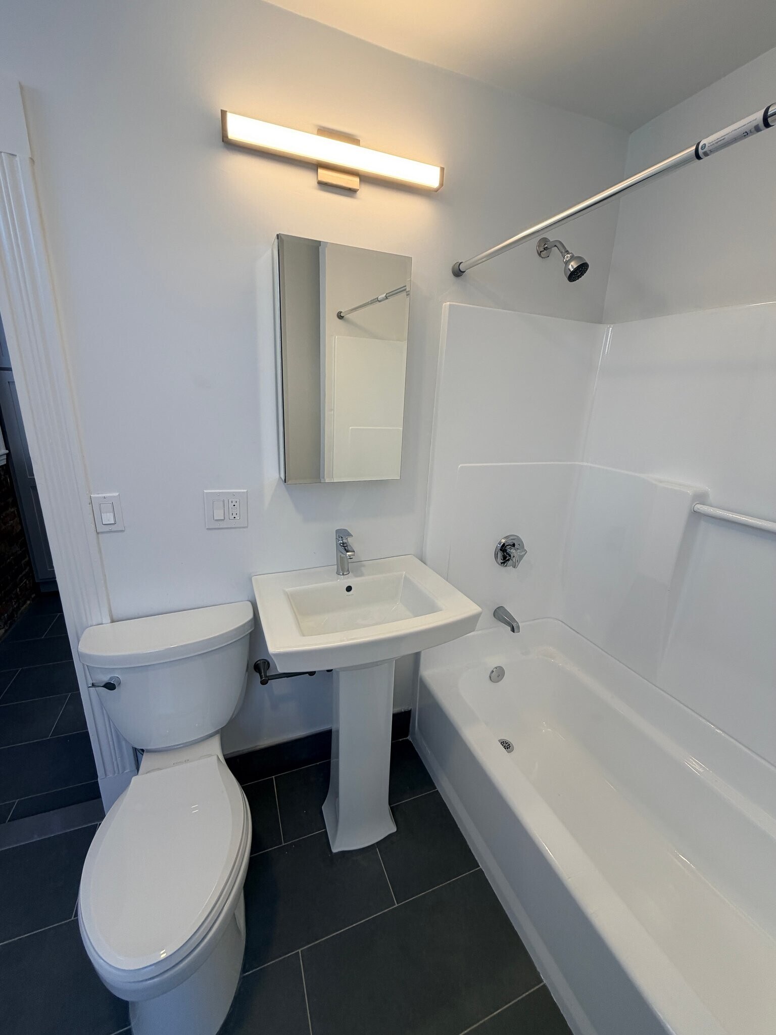 Building Photo - 32 Park Vale Ave