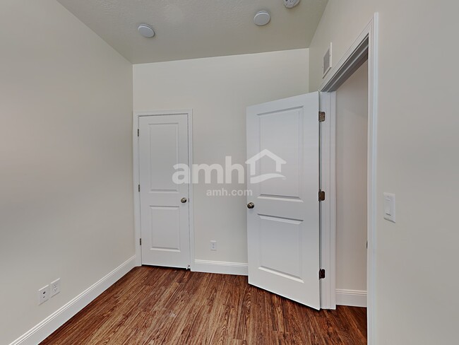 Building Photo - 2615 W 3290 S