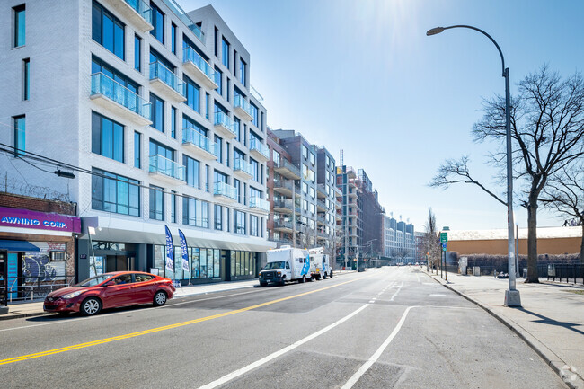 Building Photo - Marina Astoria