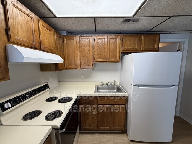 Building Photo - 9298 Hayden Dr