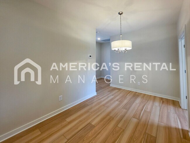 Building Photo - New Construction Townhome Available NOW!