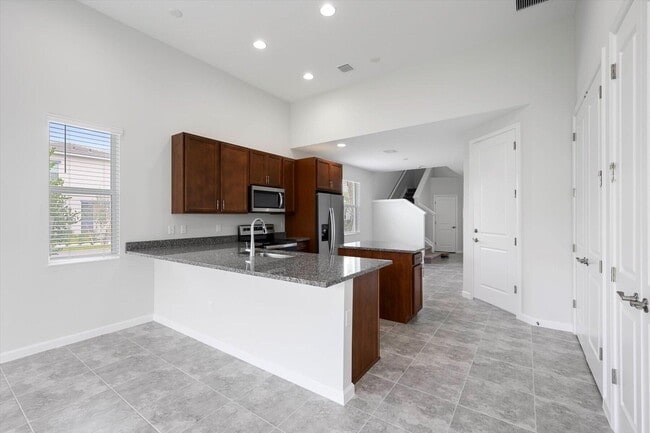 Building Photo - 5120 Willow Crk Dr