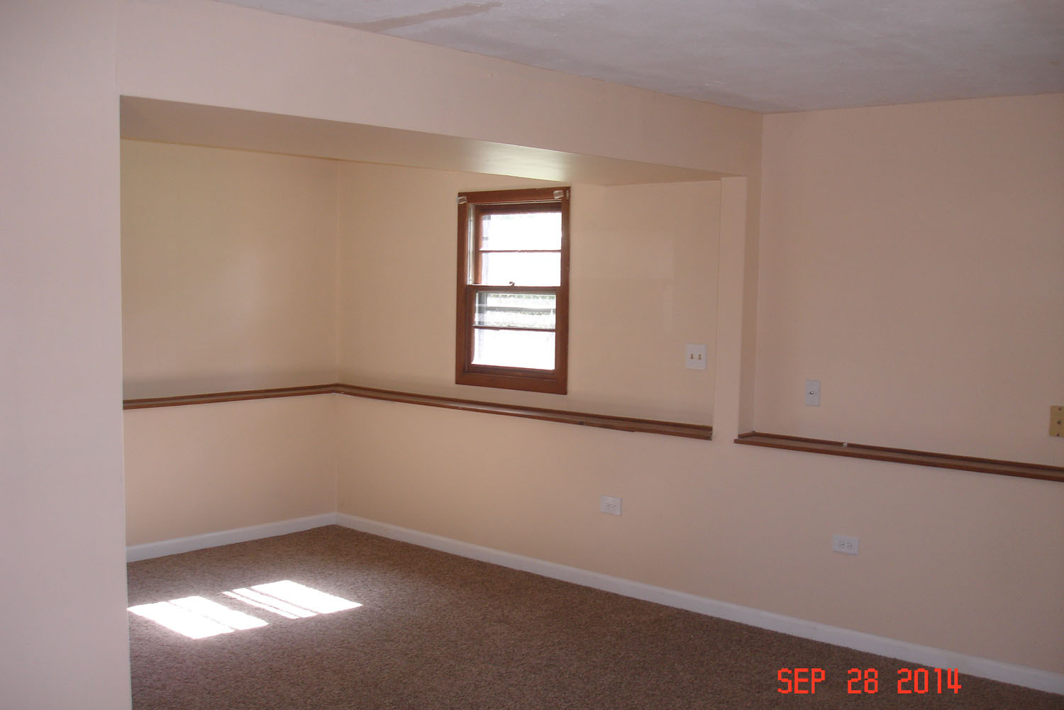 Building Photo - 2424 Highland Cir