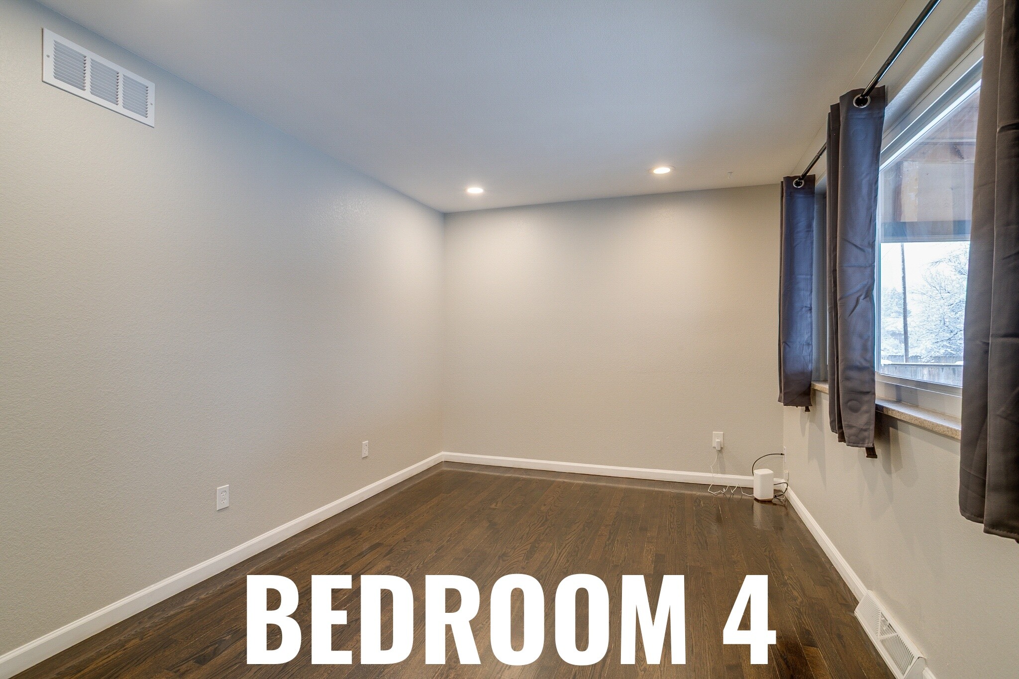 Building Photo - 201 Toledo St