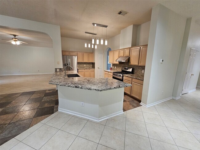 Building Photo - 201 Cedar Branch Dr