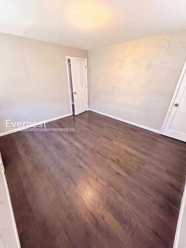 Building Photo - 9224 Kathlyn Dr