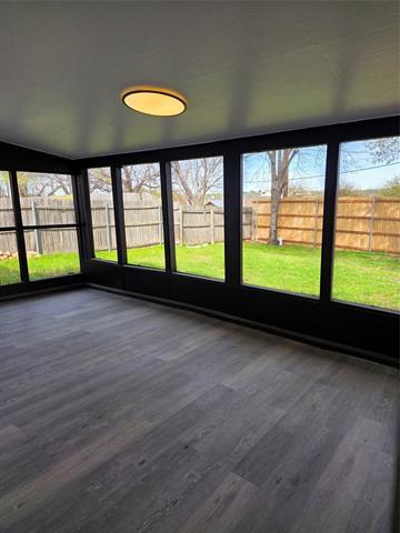 Building Photo - 800 Overhill Ct