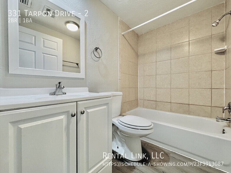 Building Photo - 331 Tarpon Dr