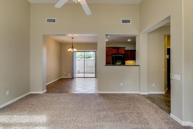 Building Photo - Beautiful home for rent