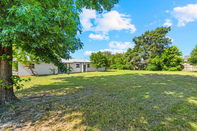 Building Photo - 2205 Game Farm Rd