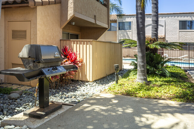 Barbecue Area - Carlsbad Cabana