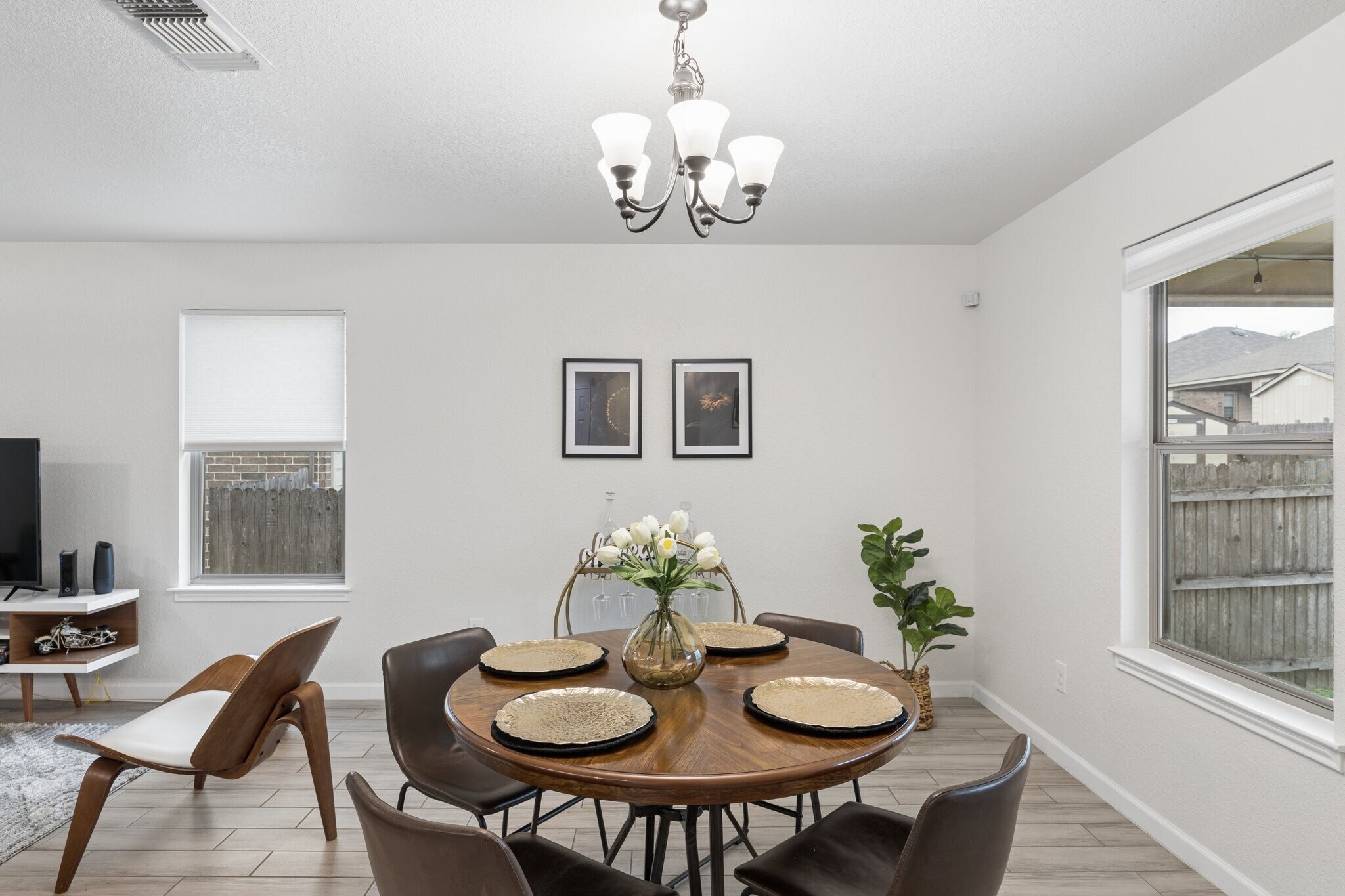 Building Photo - 903 Spello Cir