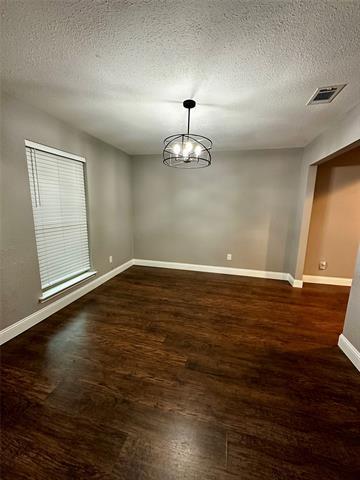 Building Photo - 1610 St James Dr
