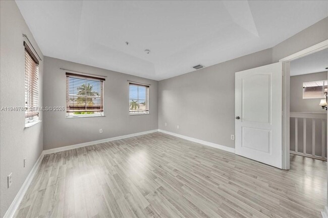 Building Photo - 4341 SW 160th Ave