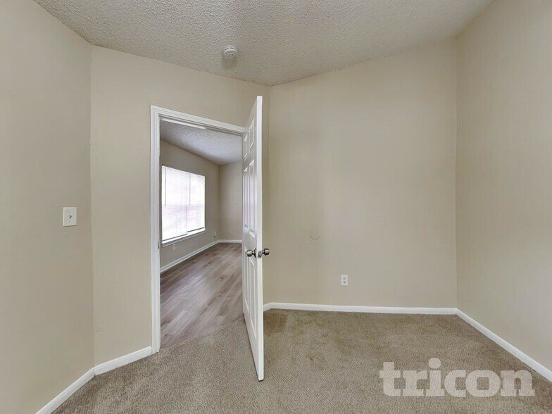 Building Photo - 3135 Kelling St