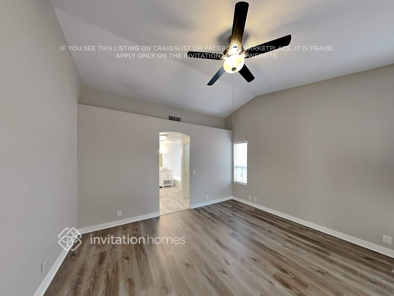 Building Photo - 11223 N 60th Dr